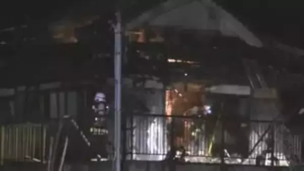 焼け跡から２遺体　松山市の倉庫兼住宅で火災　住民の高齢夫婦の可能性　警察が身元と原因調べる【愛媛】