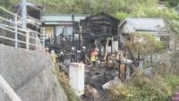 愛南町で住宅など７棟燃えた火事　遺体は火元の住人の８３歳男性と判明 　身体的特徴から【愛媛】