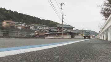 今治で“ダンプカー”がひき逃げ　自転車の高齢女性が意識不明の重体　６０代男性から事情聴く【愛媛】