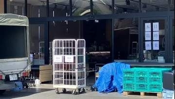 松山のスーパーにダンプが突っ込んだ事件　暴力団組長ら２人逮捕　実行犯に指示　金銭的トラブルか【愛媛】