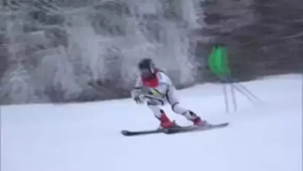 寒波で積雪量は良好！ 内子町でアルペンスキー・スノーボード競技大会【愛媛】