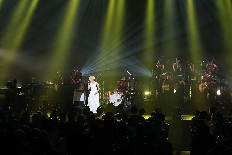 木村カエラ 自身最初で最後の渋公で、スペシャルな『EGG』発売記念フリーライブを敢行／ライブレポート