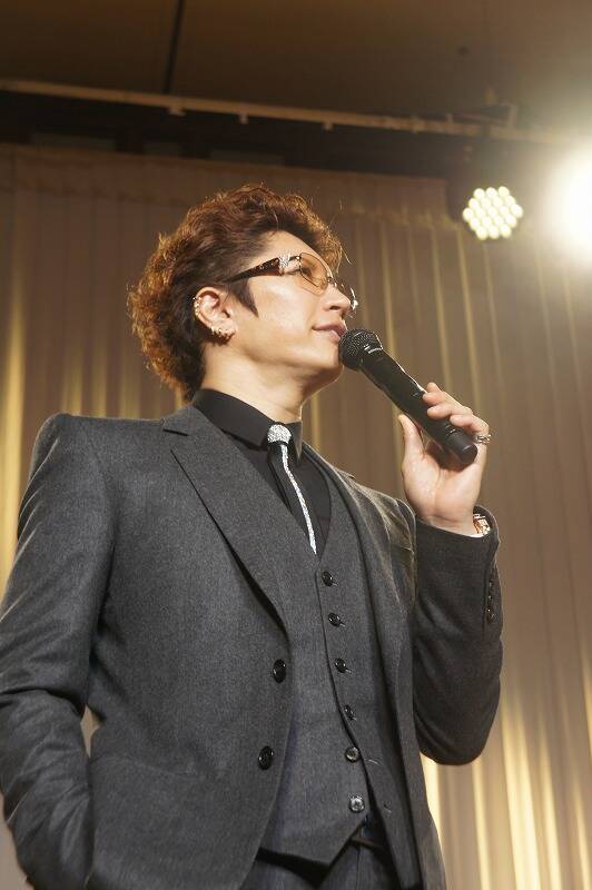 GACKT 「信じて付いてきてくれてありがとう」 ファンクラブ限定、43歳の誕生パーティー／レポート