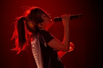 aiko 初のカウントダウンライブを含むライブツアー『Love Like Pop vol.18』決定