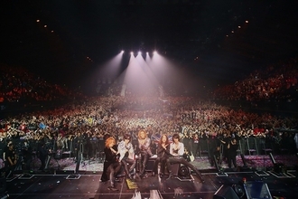 X JAPAN 歴史的ウェンブリー・アリーナ公演で1万人を前にスペシャルステージ