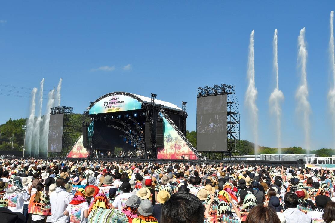 コブクロ 結成20周年記念ライブを小渕の地元・宮崎県で開催　初めての「桜」大合唱も