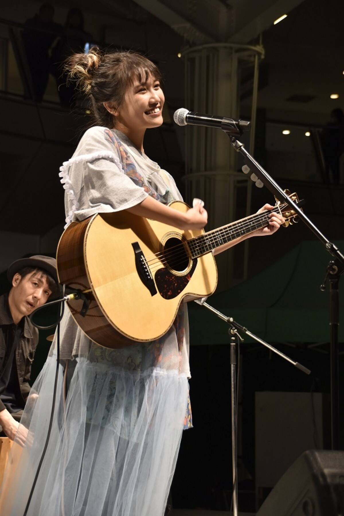 井上苑子 N Buna ヨルシカ プロデュースのシングル ファンタジック リリースイベントで笑顔 エキサイトニュース
