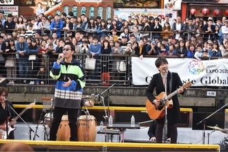 コブクロ、大阪・道頓堀での船上ライブに5000人   15日『ベストヒット歌謡祭』でオンエア
