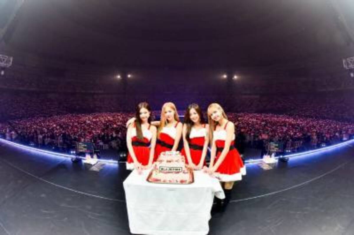 Blackpinkが京セラドーム大阪公演 ファンからの感謝のサプライズに感動の涙 エキサイトニュース