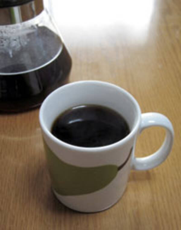 食後に飲むのは、コーヒー？　それとも紅茶？