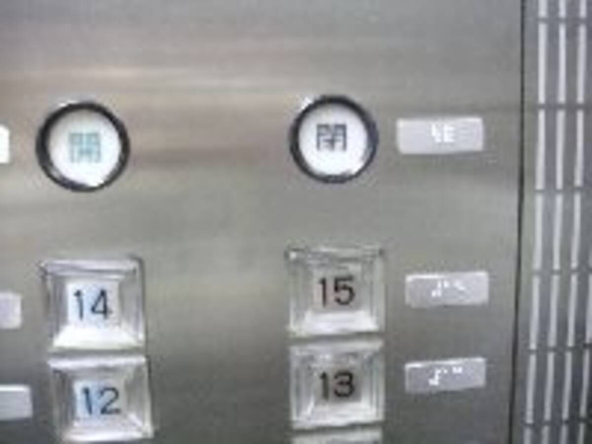 エレベーターの 閉 ボタンを押すのは日本だけ 07年8月8日 エキサイトニュース