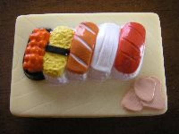 そもそも寿司はカウンターだとなぜ高くなるの？