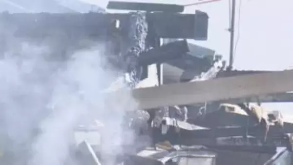 「炎と煙が見える」住宅が全焼　性別不明の遺体を発見　北九州市小倉南区