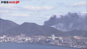 【速報】大量の黒煙が上がる　北九州市門司区で火災