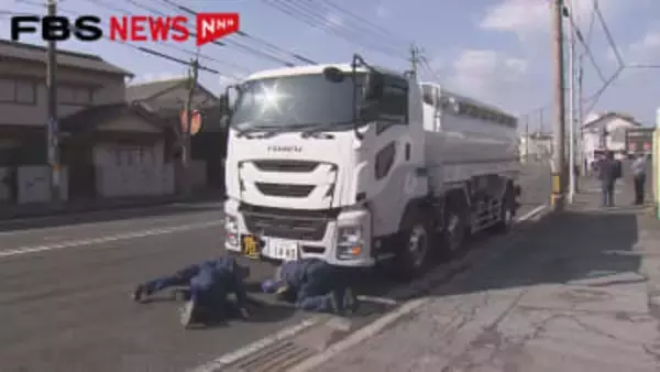 タンクローリーにはねられ男性が意識不明→病院で死亡を確認　朝の国道で事故　北九州市若松区