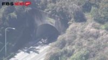 鹿家トンネルで大型トレーラーと中型トラックが正面衝突　男性2人がケガ　二丈浜玉道路　福岡