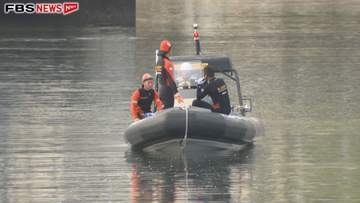「人が浮いている」天神の川で発見　女性の死亡を確認　額に傷　事件と事故の両面で調べる　福岡