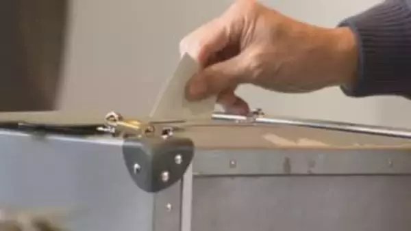 衆院選の期日前投票　投票用紙を二重に交付するミス　福岡