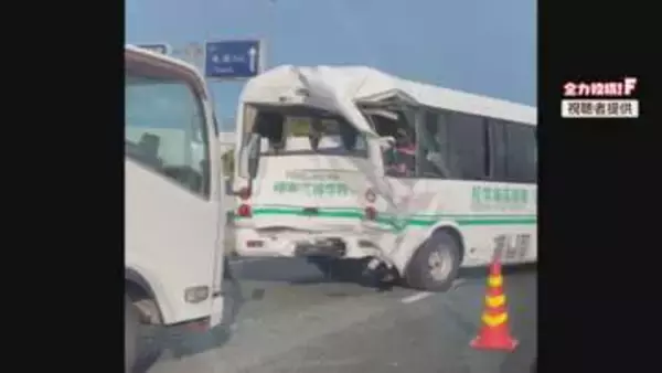 【続報】高校のスクールバスなど6台の事故　搬送は11人　女子高校生が重傷　長崎道