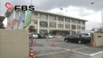 中学校に侵入し上履きを盗んだ疑い　会社員を逮捕　自宅から上履きとパンプス10足以上　福岡