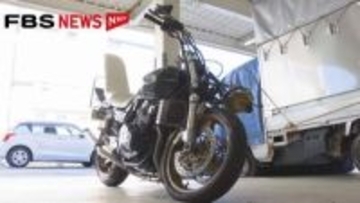 「信号無視」パトカーから逃走の2人乗りバイク　ガードレールに衝突し2人ともケガ　無免許か　福岡
