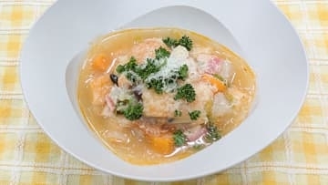 『冬野菜レシピ』イタリアの家庭料理をお手軽に【冬野菜のリボリータスープ】