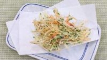 『旬の味・新じゃが、新たまねぎを使って』カリッと食感【新じゃがのかき揚げ】