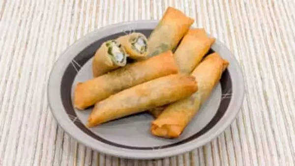 『福島の海の幸を使ったウオメシ』しっかり巻いてカリッと♪【三色春巻き】