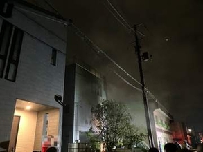 「爆発音がきこえて建物の一階が燃えている」郡山市富久山町の建物で火事　福島