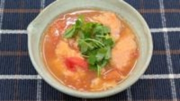 『「いわきのめぐみ　春トマト」を使って 』果汁でもっちり【トマトまるごと！すいとん汁】