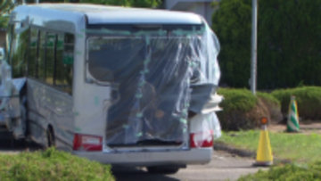 事故車両を移送し車体の捜査へ　21人死傷の磐越道・バス事故で逮捕の男「直近の事故歴はない」　警察が先月2回“免許返納”を促す　福島