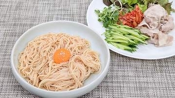 『アイデアめんレシピ』焼き肉のたれ＆コチュジャンで【汁なし冷やしめん】