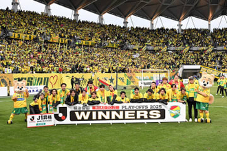 “17年ぶり”を支えた圧巻コレオ「お見事」　異例の1試合で2度…ファン感動「泣けてくる」