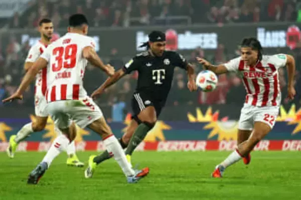 2度浮かせた驚愕の一撃「アニメの世界」　ドイツ代表FWの神技が「アイディア凄すぎる」