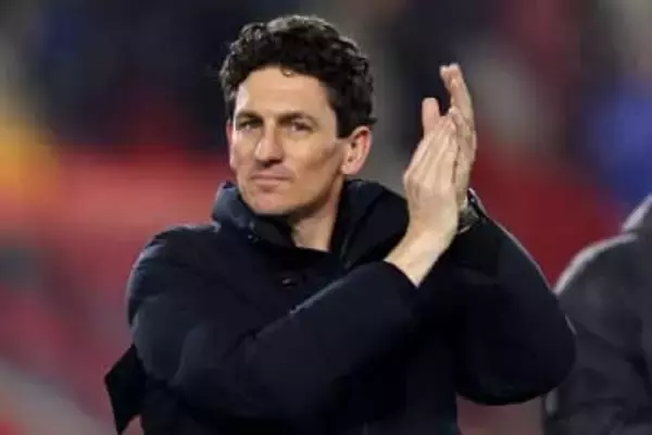 試合後に異例の光景　監督が相手ロッカールームで…”紳士な振る舞い”に現地注目「品格を示した」