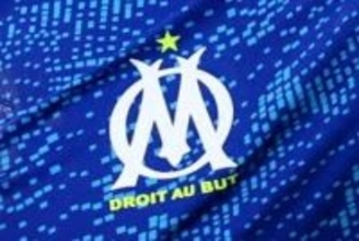 欧州名門がエンブレム変更「エイプリルフール？」　ファン賛否両論…不満爆発「元に戻して」