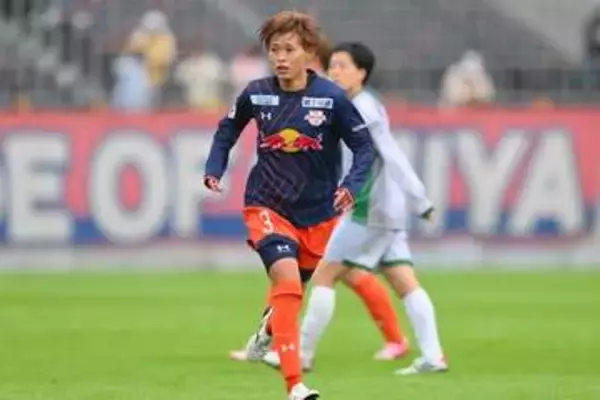 サッカー界に飛び込んできたニュースが「凄い素敵」　異例カップル誕生にSNS祝福「ほっこり」