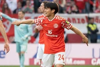 マインツが川﨑颯太の完全移籍を発表　買取OP行使が決定…SD絶賛「非常に優れた成長を遂げた」