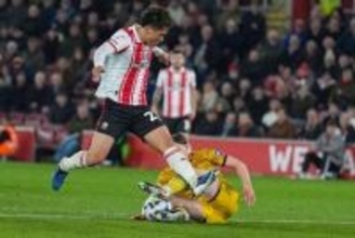 欧州日本人22歳が「絶妙なスルーパス」　現地メディア高評価…針の穴を通した“芸術技”