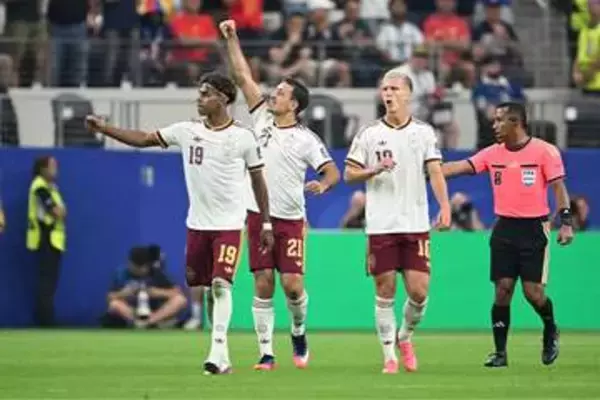 スペインがPKで先制　ディニュがヤマルにキックお見舞い、主審は即笛…オヤルサバルが今大会5得点目