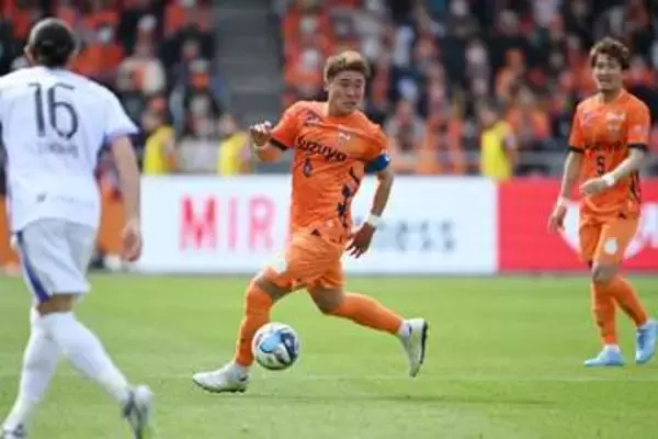 22歳J1主将が「契約成立」　独1部へ移籍決定的　直近の負傷も「深刻ではない」