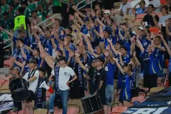 6万人超vs50人でも「負けない声援」　選手に物の投げ込みも…町田を海外称賛「勇敢」