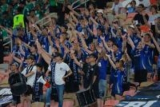 6万人超vs50人でも「負けない声援」　選手に物の投げ込みも…町田を海外称賛「勇敢」