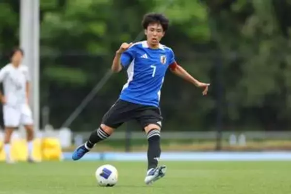 プロ契約16歳に衝撃「よく見えてる」　絶妙な浮き球パス…ファン期待「浦和のホープ」