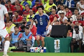 中村敬斗の”Kマーク"「タケにやりました」　先制弾後…負傷の久保へ「最初から決めてました」