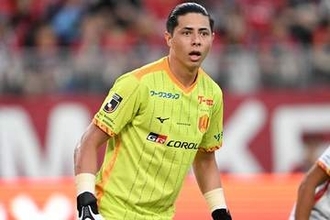 右足一本で神セーブ「全部止める」　20歳GKが躍動も…王者に及ばず開幕2連敗「勝たなきゃ」