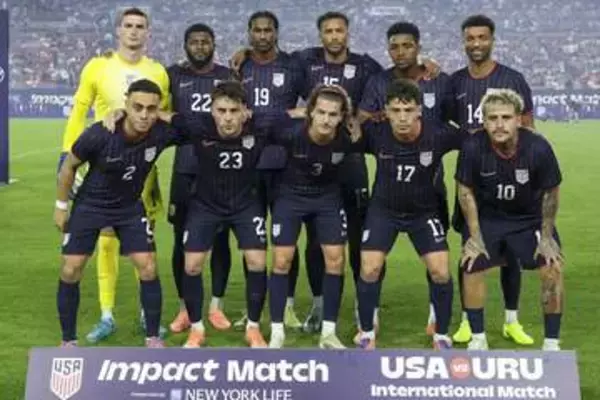 W杯着用の新ユニ発表…国旗柄に反響「過去最高」　波打つ赤×白「ここ10年で1番いい」