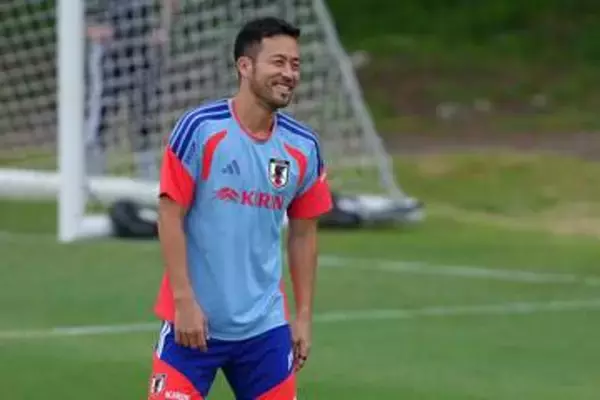 吉田麻也がドタバタ合流「のうのうと戻ってきたなと」　壮行試合から5日…LAから「昨日飛びました」