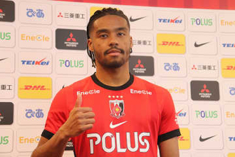 オナイウ阿道は「リストの上位に名前があった」　浦和SDが獲得経緯を明かす「追っていました」