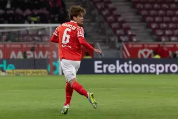 佐野海舟が記録した「3623」　堂々の欧州トップ10入り…数値で示した“鉄人”の証